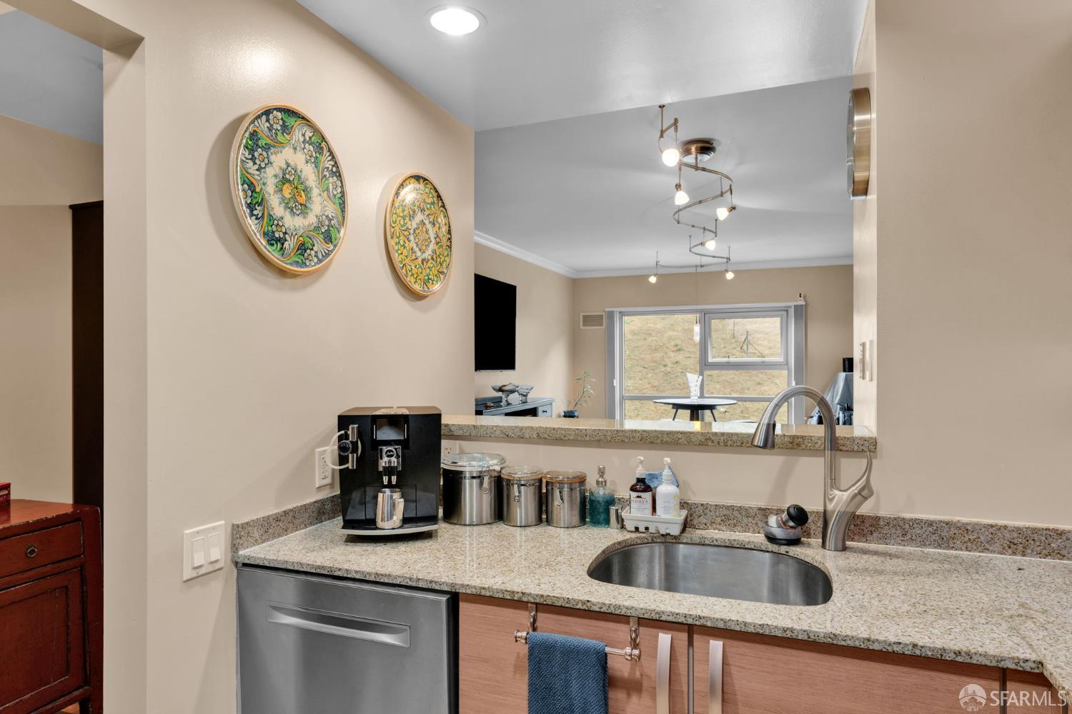 Detail Gallery Image 16 of 40 For 1 Mandalay Pl #908,  South San Francisco,  CA 94080 - 1 Beds | 1 Baths