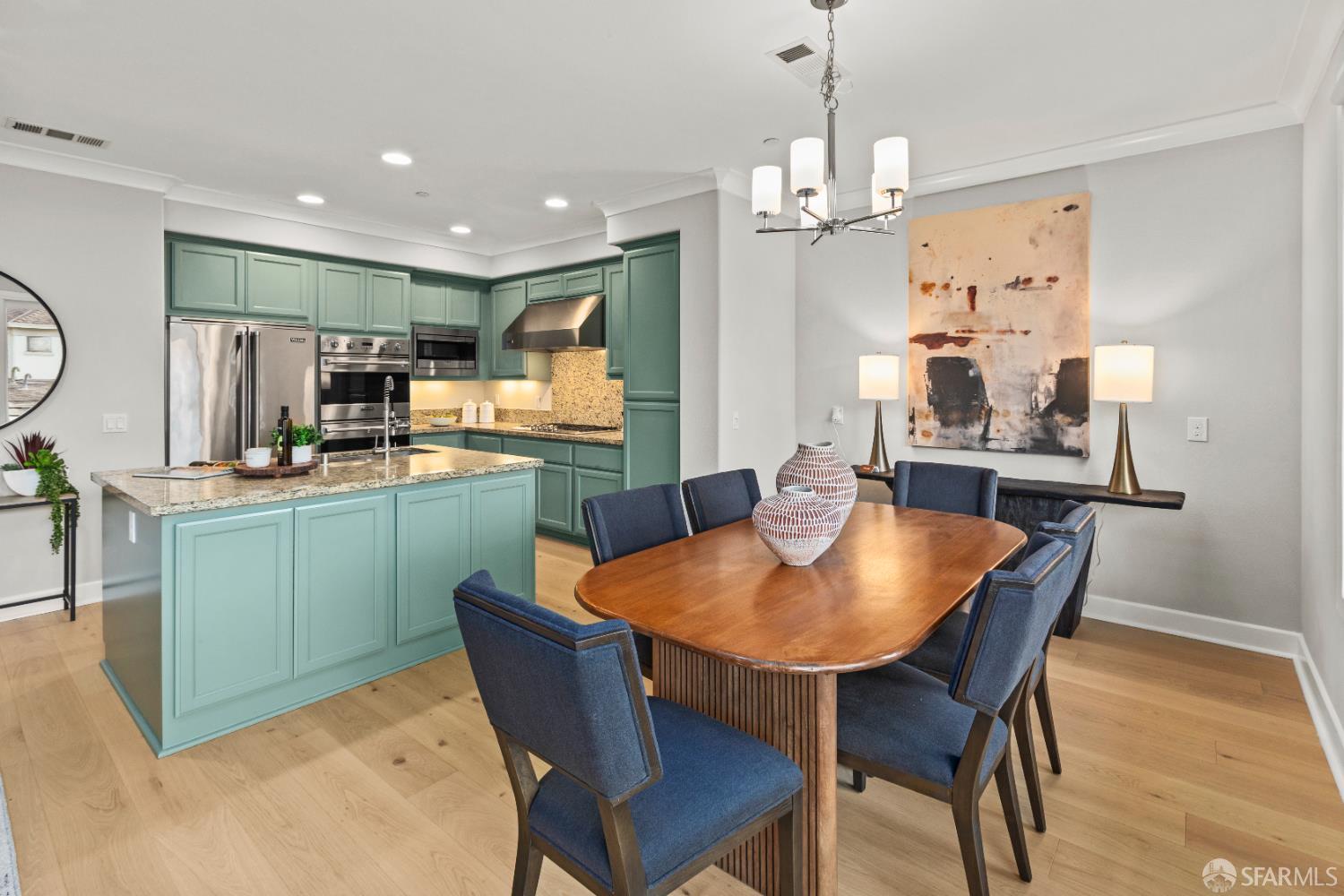 Photo #8: 425080356 Listing: Photo #8