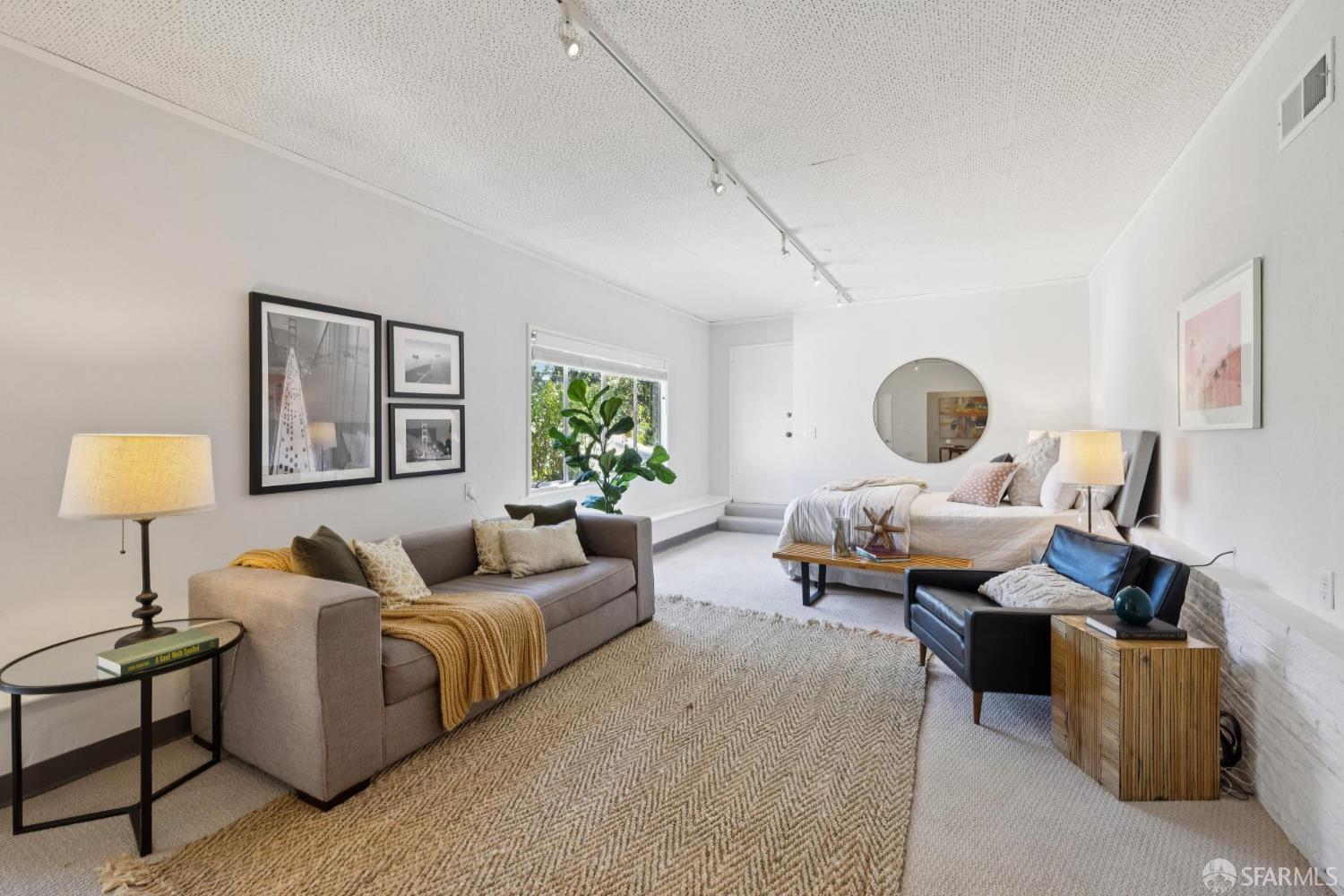 Detail Gallery Image 43 of 61 For 5969 Bruns Ct, Oakland,  CA 94611 - 3 Beds | 2 Baths