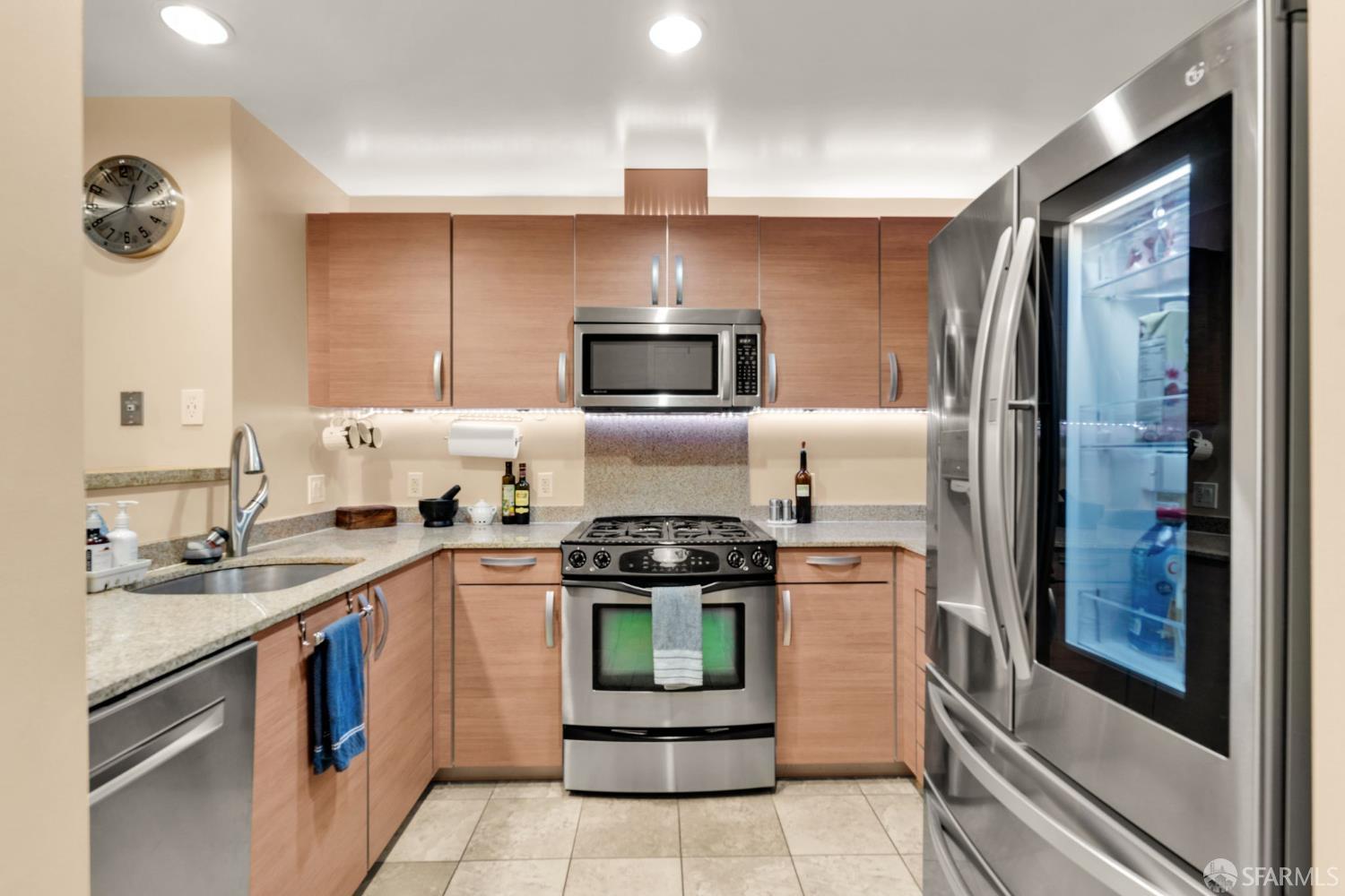 Detail Gallery Image 14 of 40 For 1 Mandalay Pl #908,  South San Francisco,  CA 94080 - 1 Beds | 1 Baths