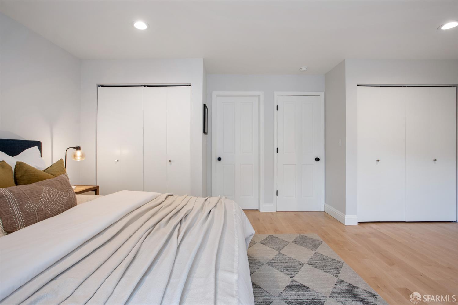 Photo #15: 425080462 Listing: Photo #15