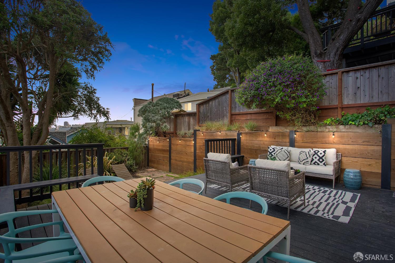 Photo #3: 425080462 Listing 