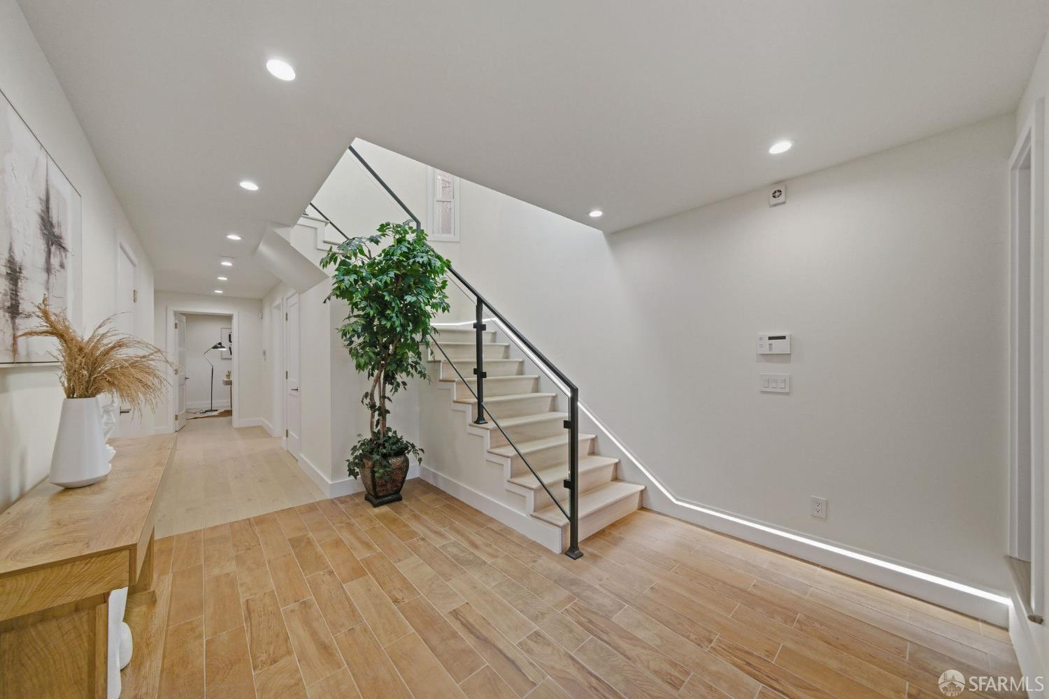 Detail Gallery Image 4 of 46 For 439 32nd Ave, San Francisco,  CA 94121 - 3 Beds | 4 Baths