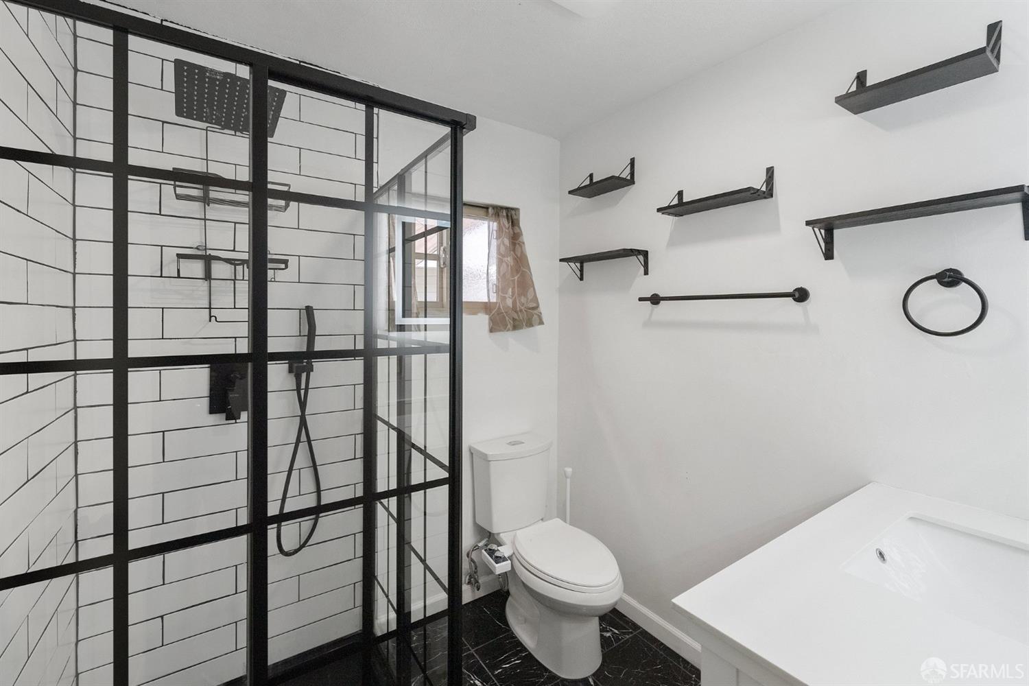 Detail Gallery Image 26 of 54 For 3541 Custer St, Oakland,  CA 94601 - 3 Beds | 2 Baths