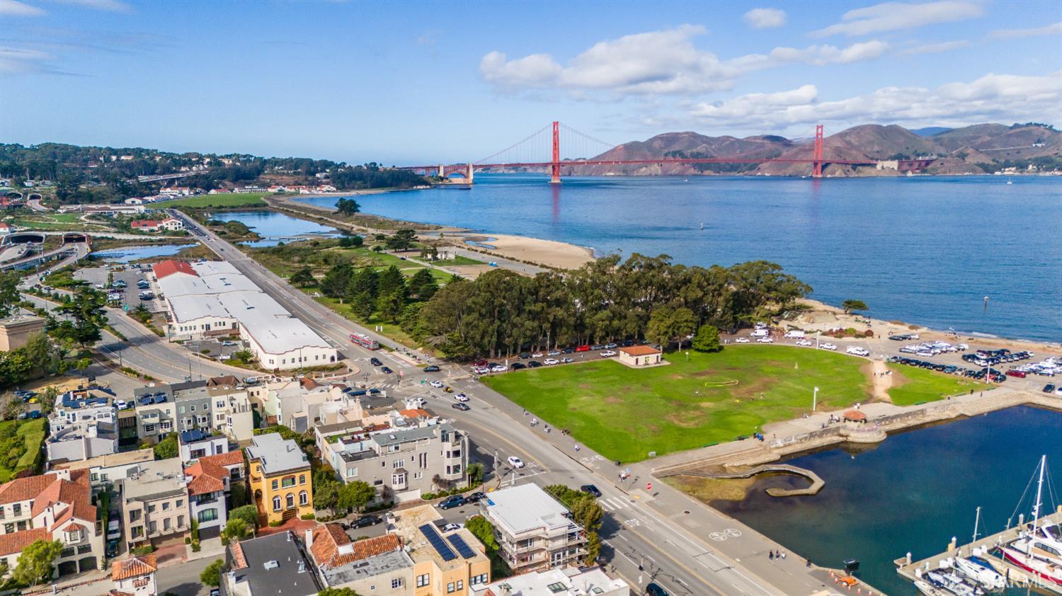 Detail Gallery Image 3 of 25 For 3666 Baker St, San Francisco,  CA 94123 - 4 Beds | 3/1 Baths