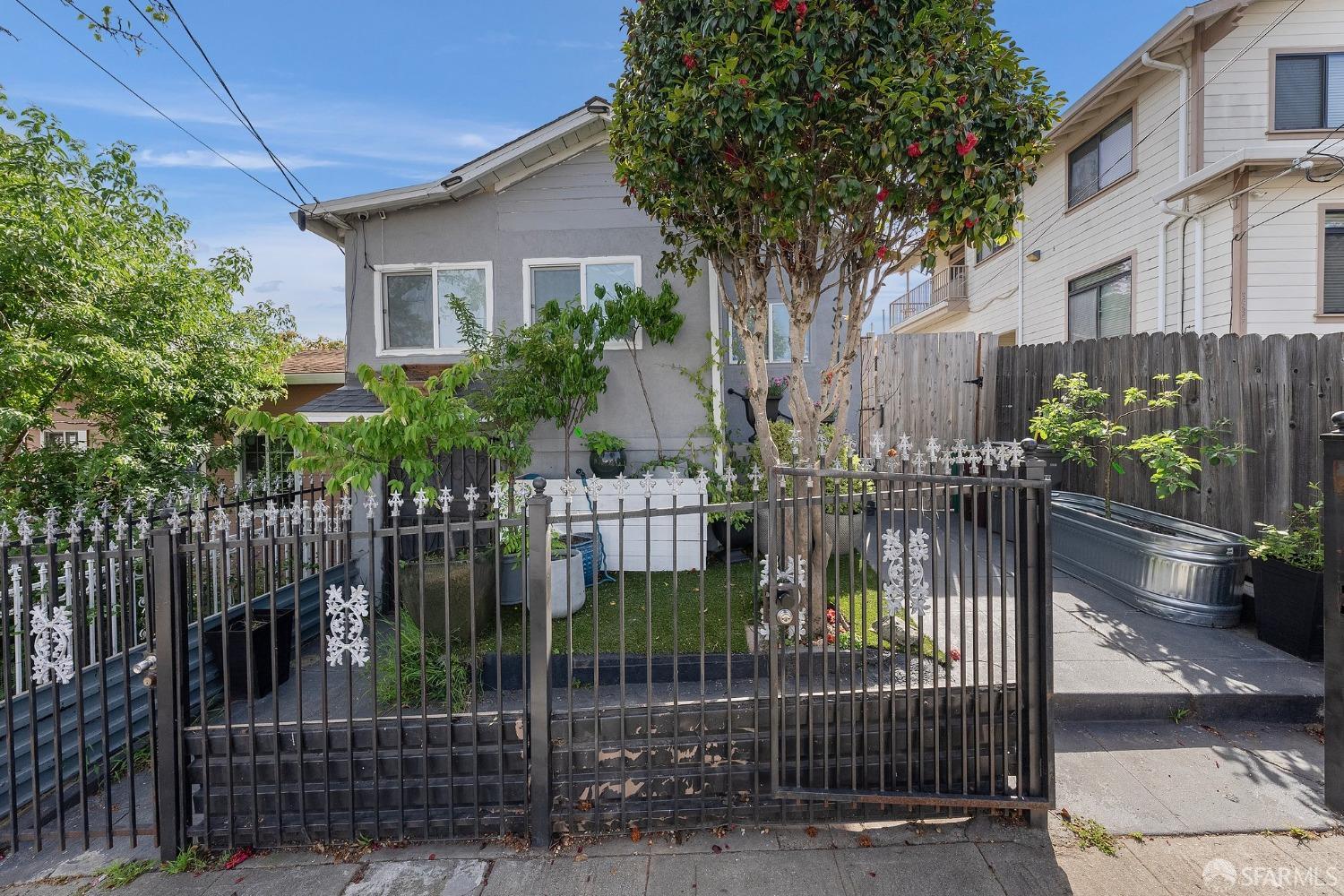 Detail Gallery Image 46 of 54 For 3541 Custer St, Oakland,  CA 94601 - 3 Beds | 2 Baths