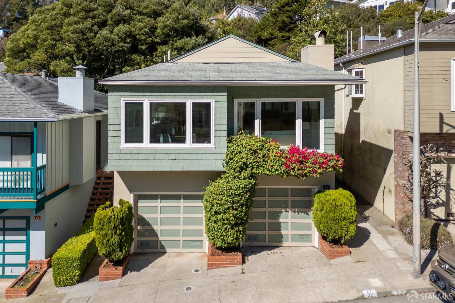 32 Forest Knolls Drive