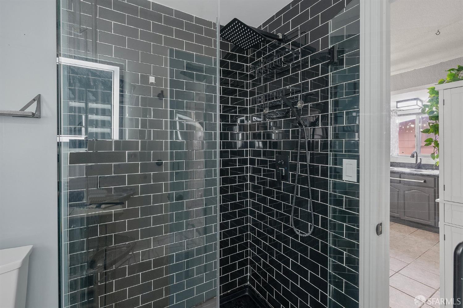 Detail Gallery Image 21 of 54 For 3541 Custer St, Oakland,  CA 94601 - 3 Beds | 2 Baths