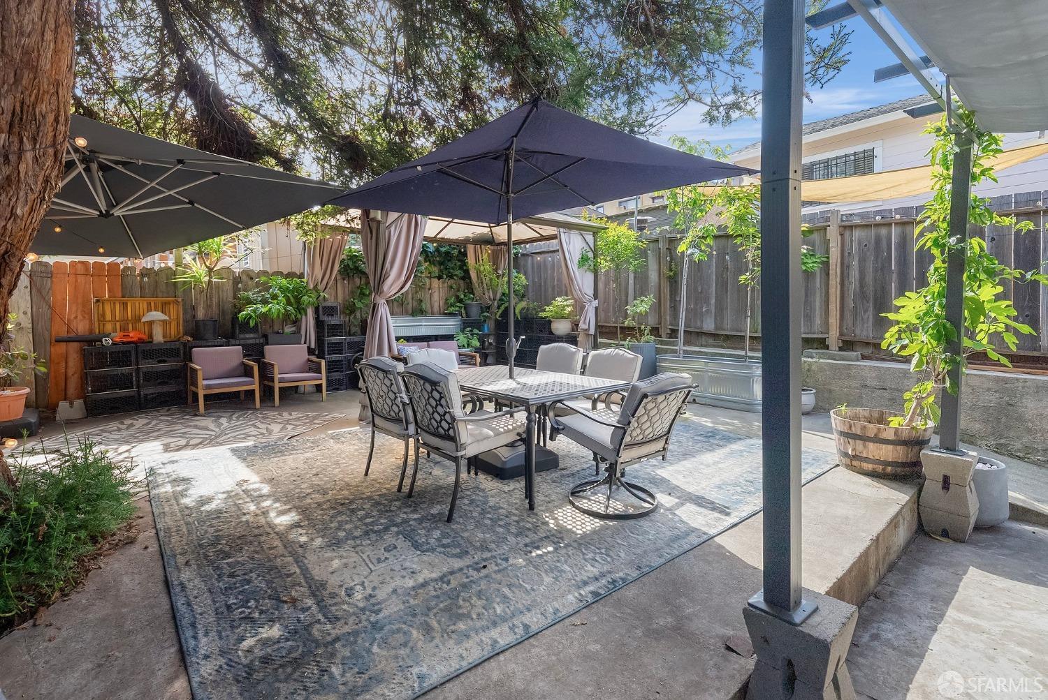 Detail Gallery Image 34 of 54 For 3541 Custer St, Oakland,  CA 94601 - 3 Beds | 2 Baths