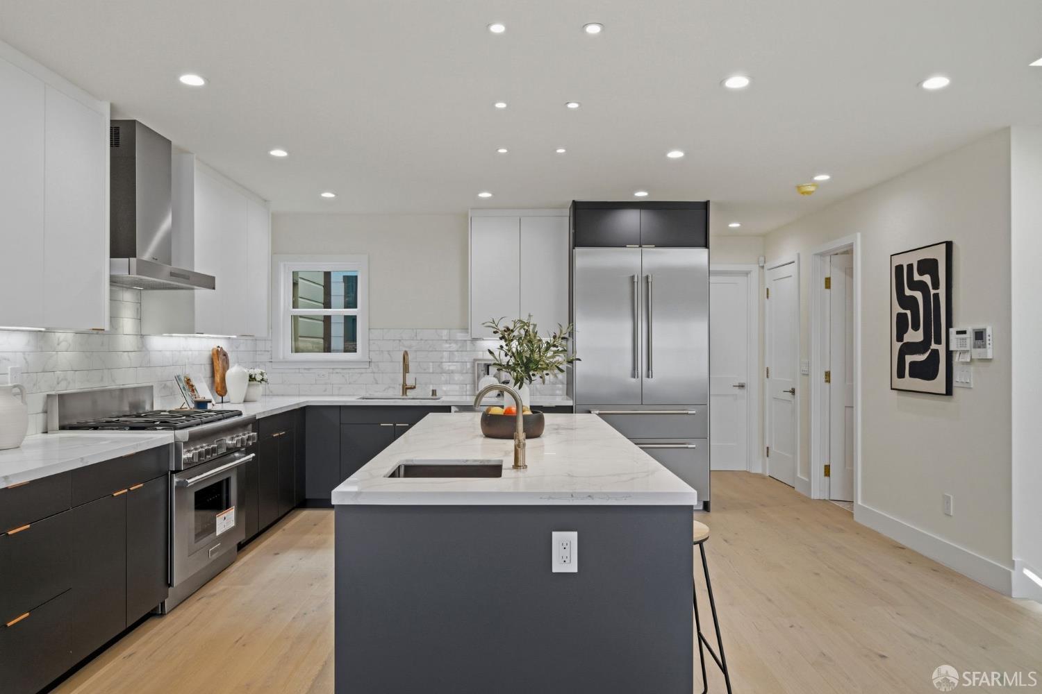 Detail Gallery Image 8 of 46 For 439 32nd Ave, San Francisco,  CA 94121 - 3 Beds | 4 Baths