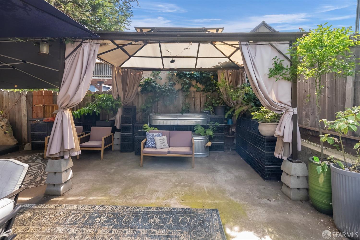 Detail Gallery Image 39 of 54 For 3541 Custer St, Oakland,  CA 94601 - 3 Beds | 2 Baths