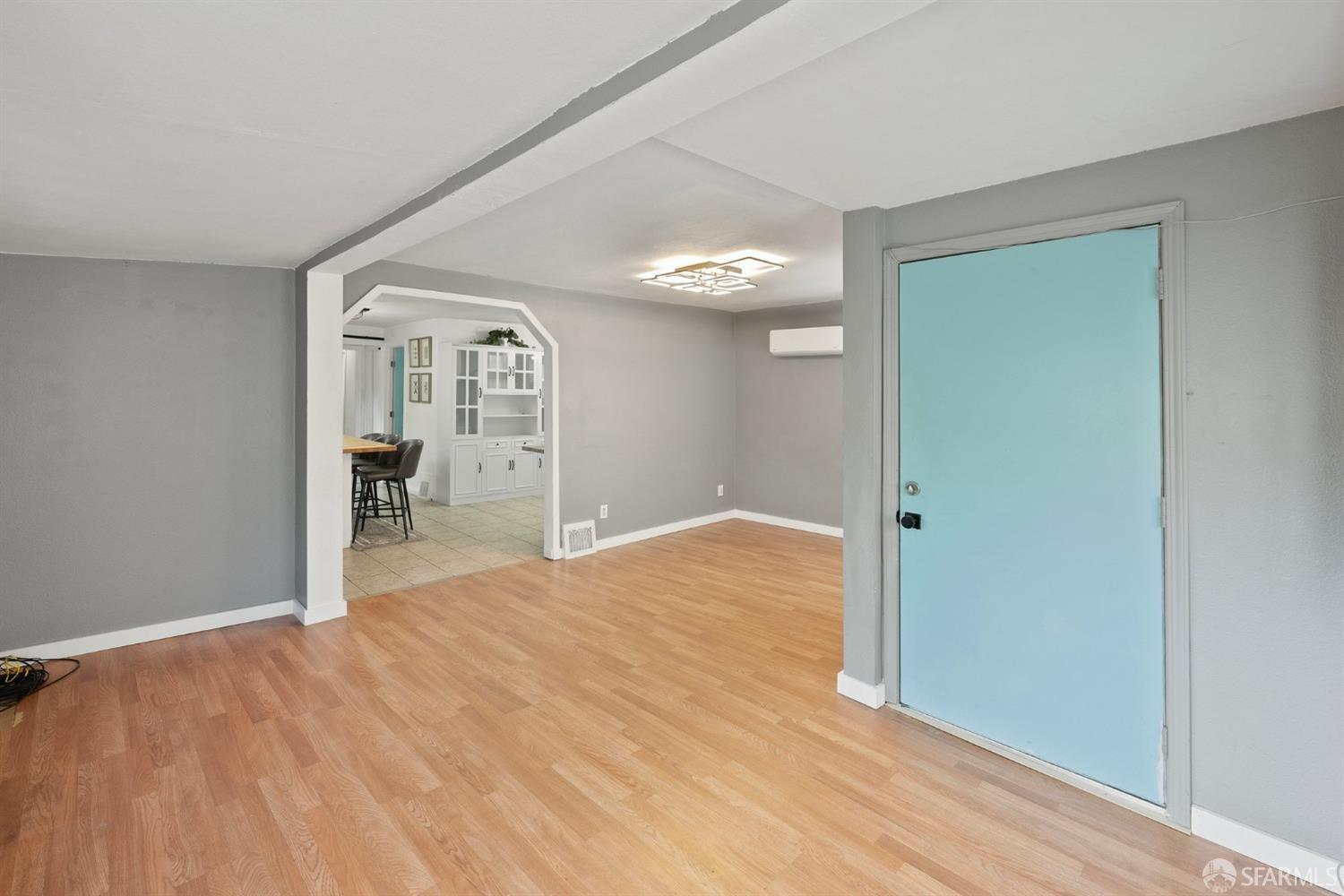 Detail Gallery Image 4 of 54 For 3541 Custer St, Oakland,  CA 94601 - 3 Beds | 2 Baths