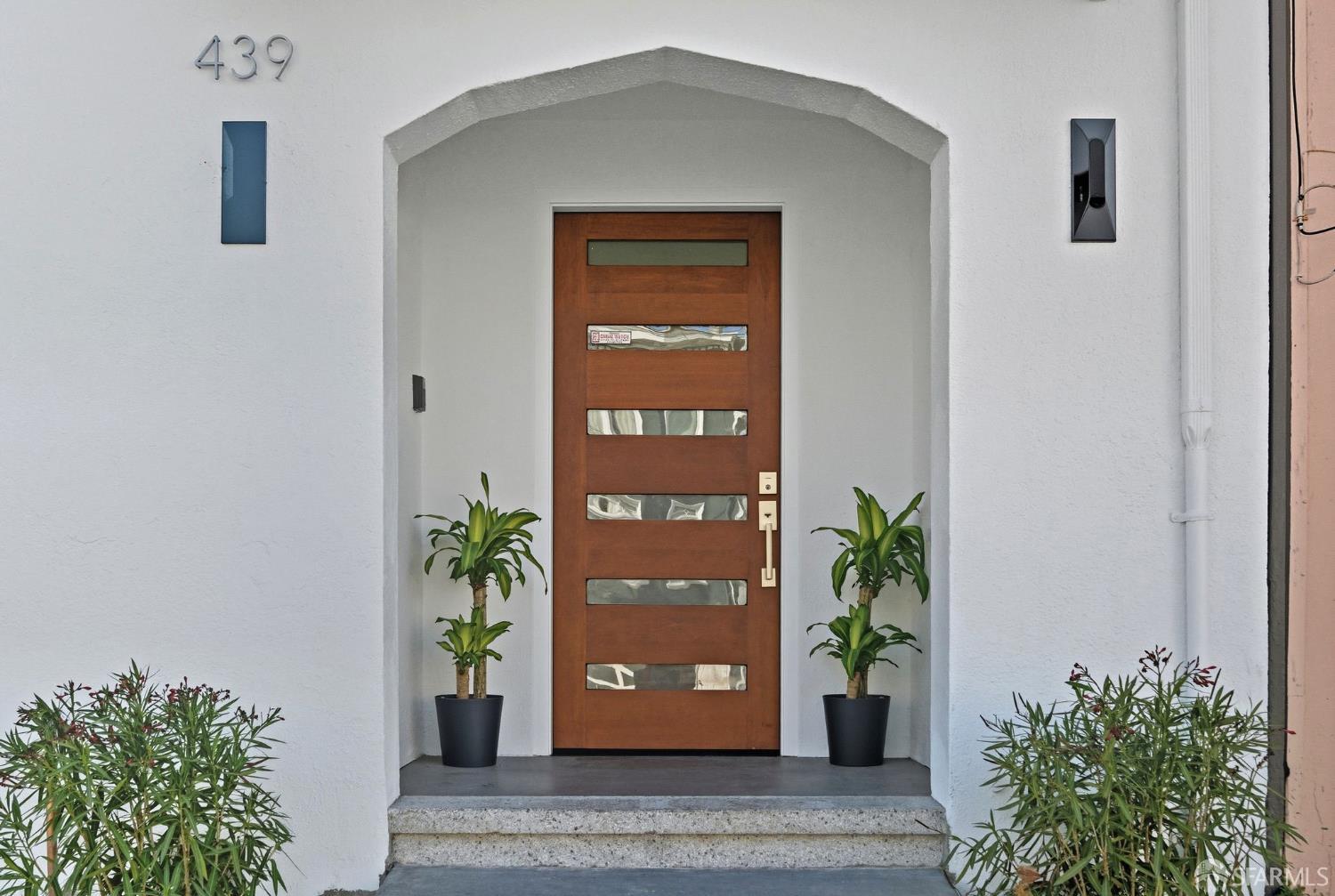 Detail Gallery Image 2 of 46 For 439 32nd Ave, San Francisco,  CA 94121 - 3 Beds | 4 Baths