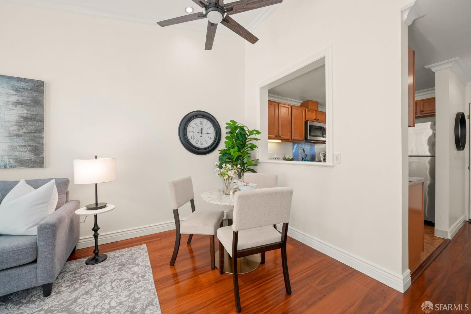 Detail Gallery Image 7 of 28 For 150 Farm Ln, Martinez,  CA 94553 - 2 Beds | 2 Baths