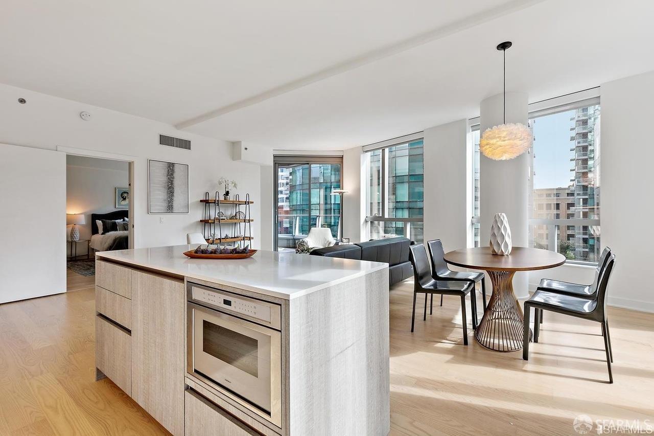 Detail Gallery Image 2 of 41 For 318 Main St 5h,  San Francisco,  CA 94105 - 2 Beds | 2 Baths