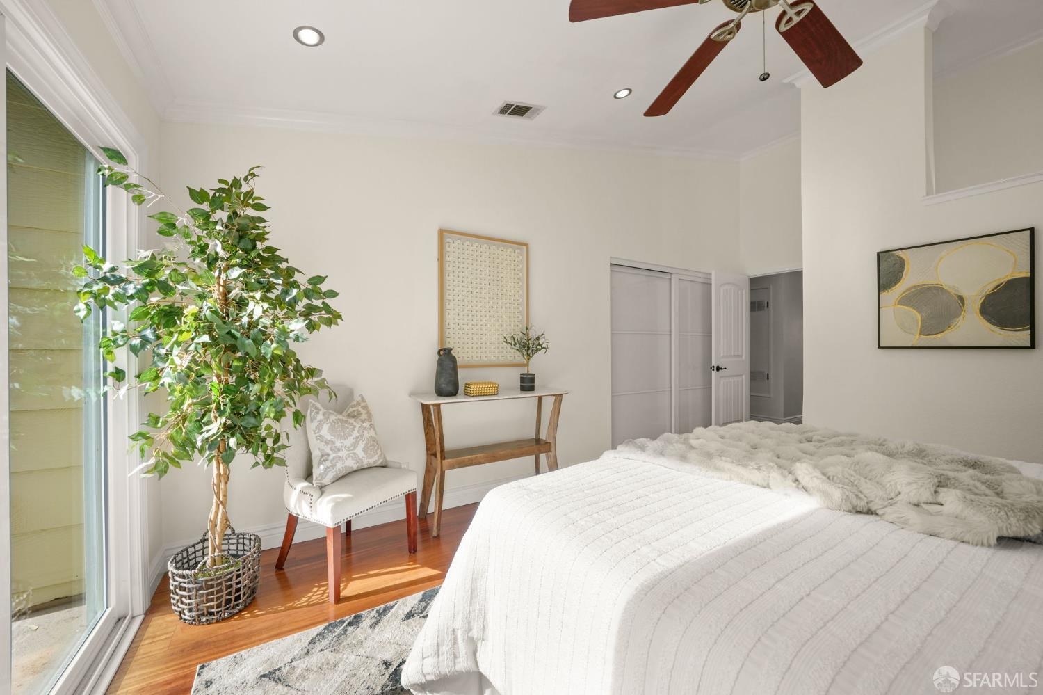 Detail Gallery Image 22 of 28 For 150 Farm Ln, Martinez,  CA 94553 - 2 Beds | 2 Baths