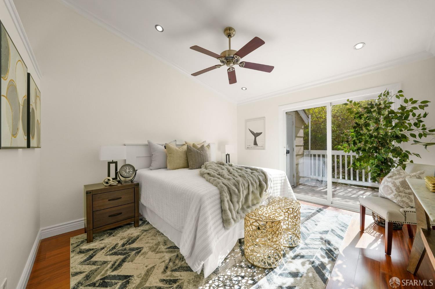 Detail Gallery Image 21 of 28 For 150 Farm Ln, Martinez,  CA 94553 - 2 Beds | 2 Baths