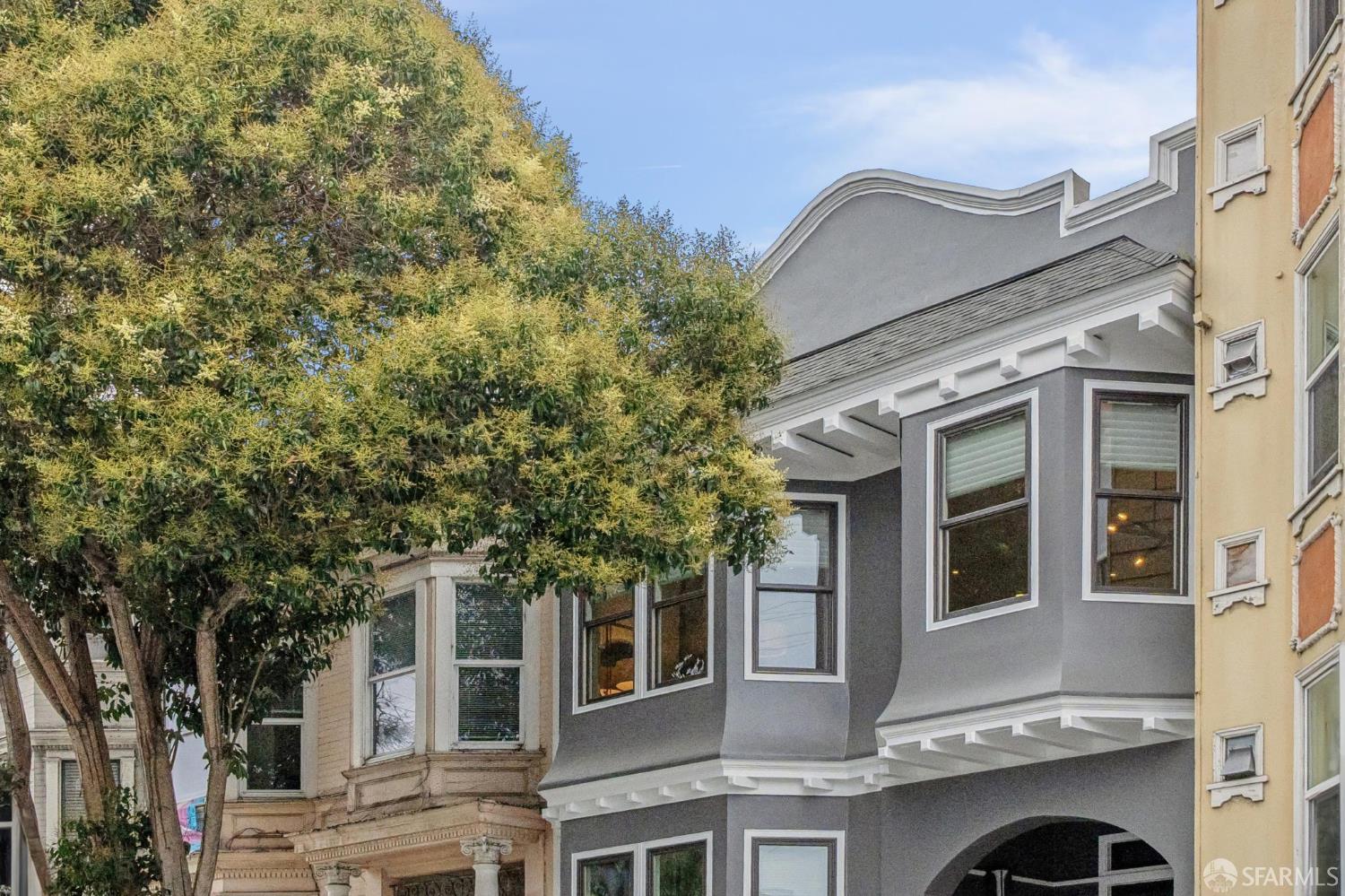 Photo #2: 425080843 Listing 