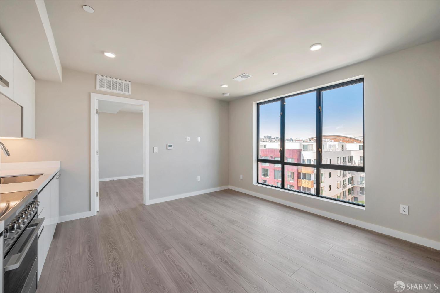 Detail Gallery Image 3 of 25 For 1603 15th St #602,  San Francisco,  CA 94103 - 2 Beds | 2 Baths