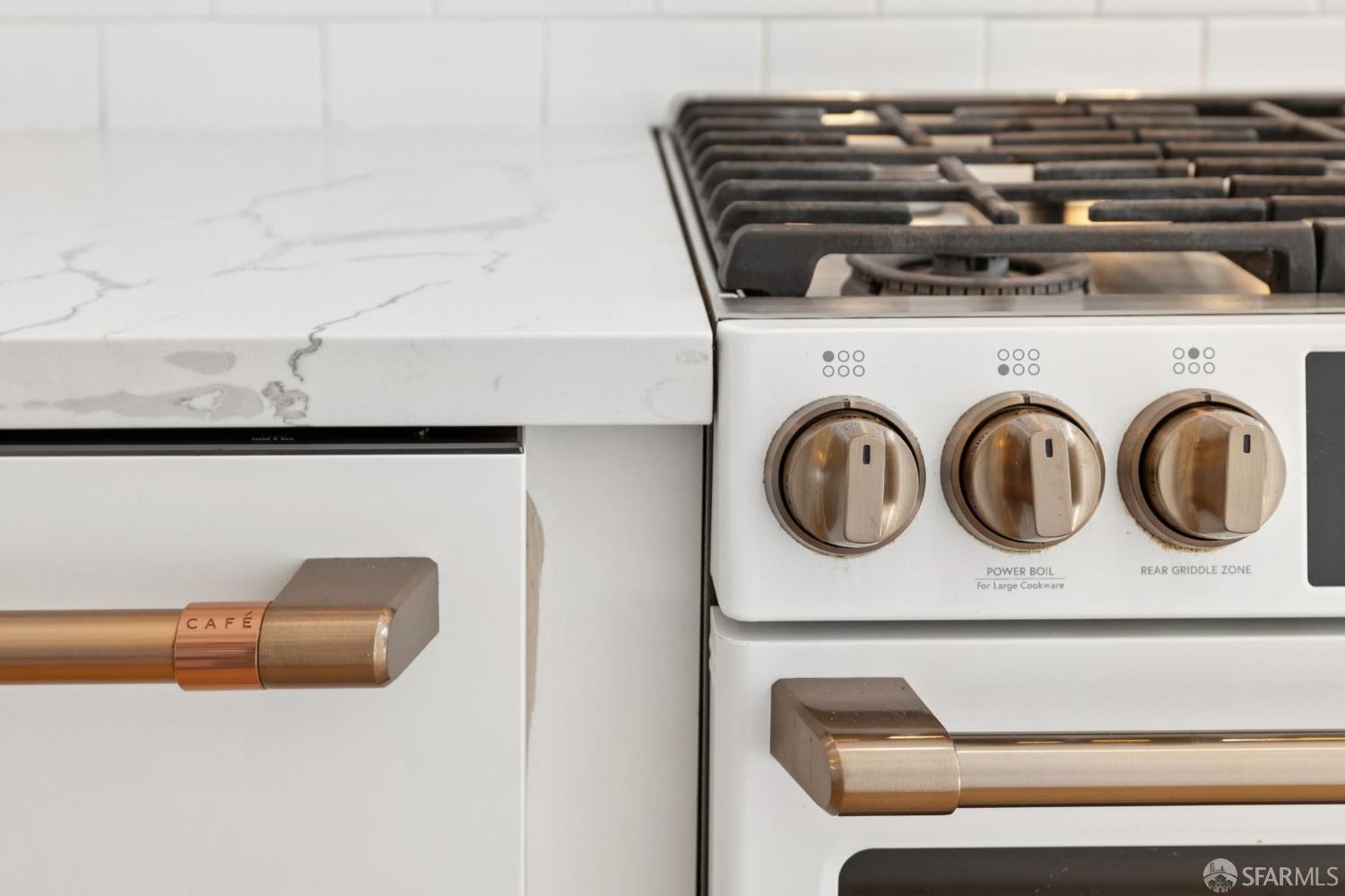 Detail Gallery Image 29 of 71 For 1123 Munich St, San Francisco,  CA 94112 - 3 Beds | 2 Baths