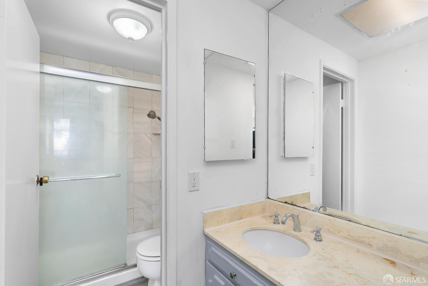 Detail Gallery Image 11 of 19 For 3849 Shamrock Ct, South San Francisco,  CA 94080 - 4 Beds | 2/1 Baths