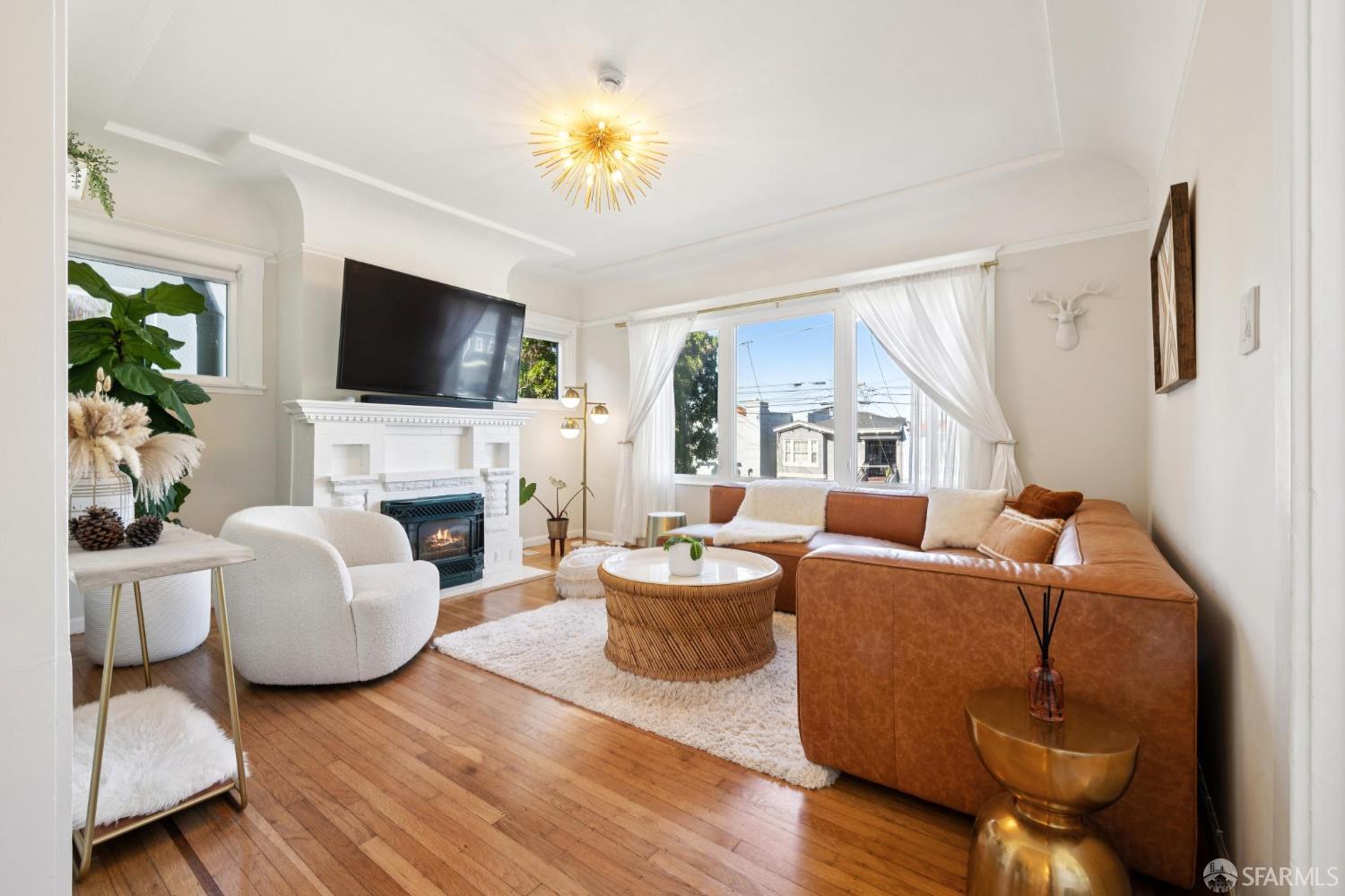 Detail Gallery Image 9 of 71 For 1123 Munich St, San Francisco,  CA 94112 - 3 Beds | 2 Baths