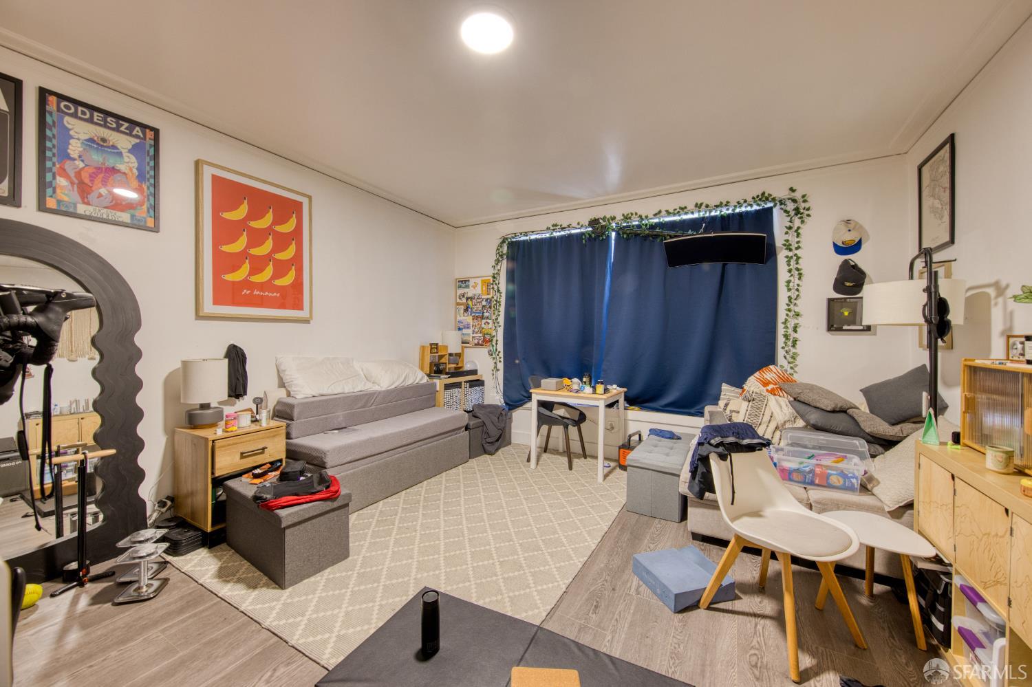 Detail Gallery Image 6 of 15 For 535 Broderick St, San Francisco,  CA 94117 - – Beds | – Baths