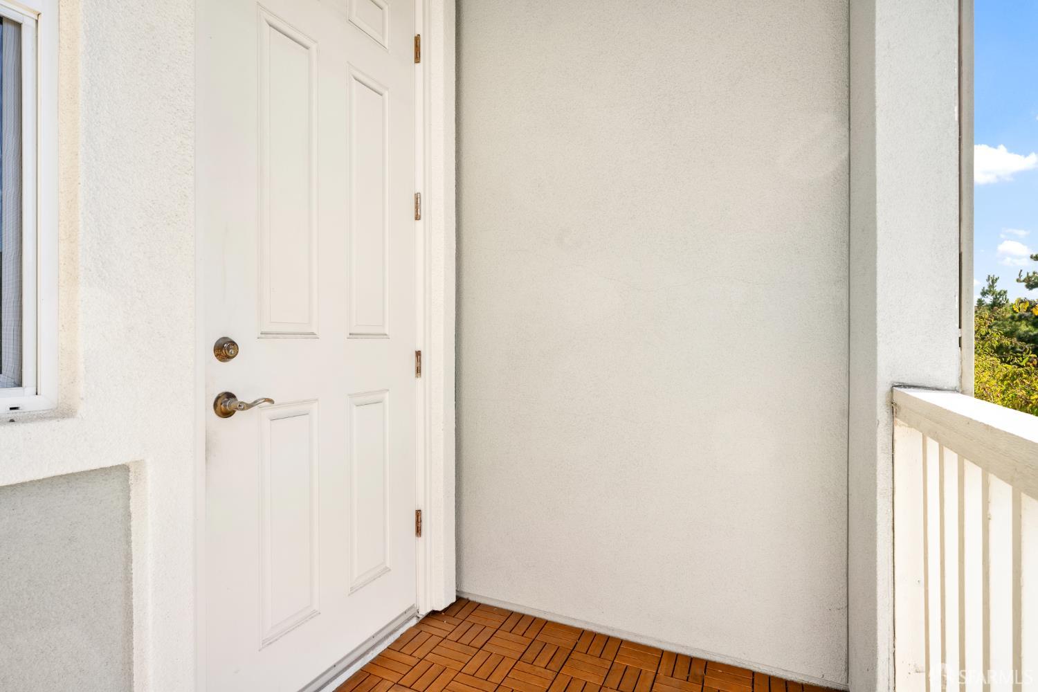 Detail Gallery Image 11 of 34 For 104 Jetty Rd, Richmond,  CA 94804 - 3 Beds | 3/1 Baths