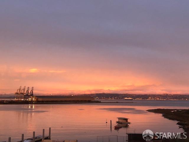 Detail Gallery Image 14 of 16 For 870 Innes Ave, San Francisco,  CA 94124 - – Beds | – Baths