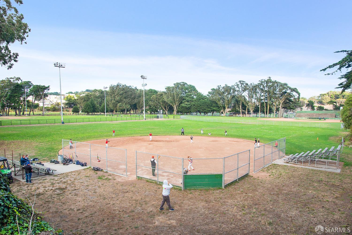 Detail Gallery Image 65 of 71 For 1123 Munich St, San Francisco,  CA 94112 - 3 Beds | 2 Baths