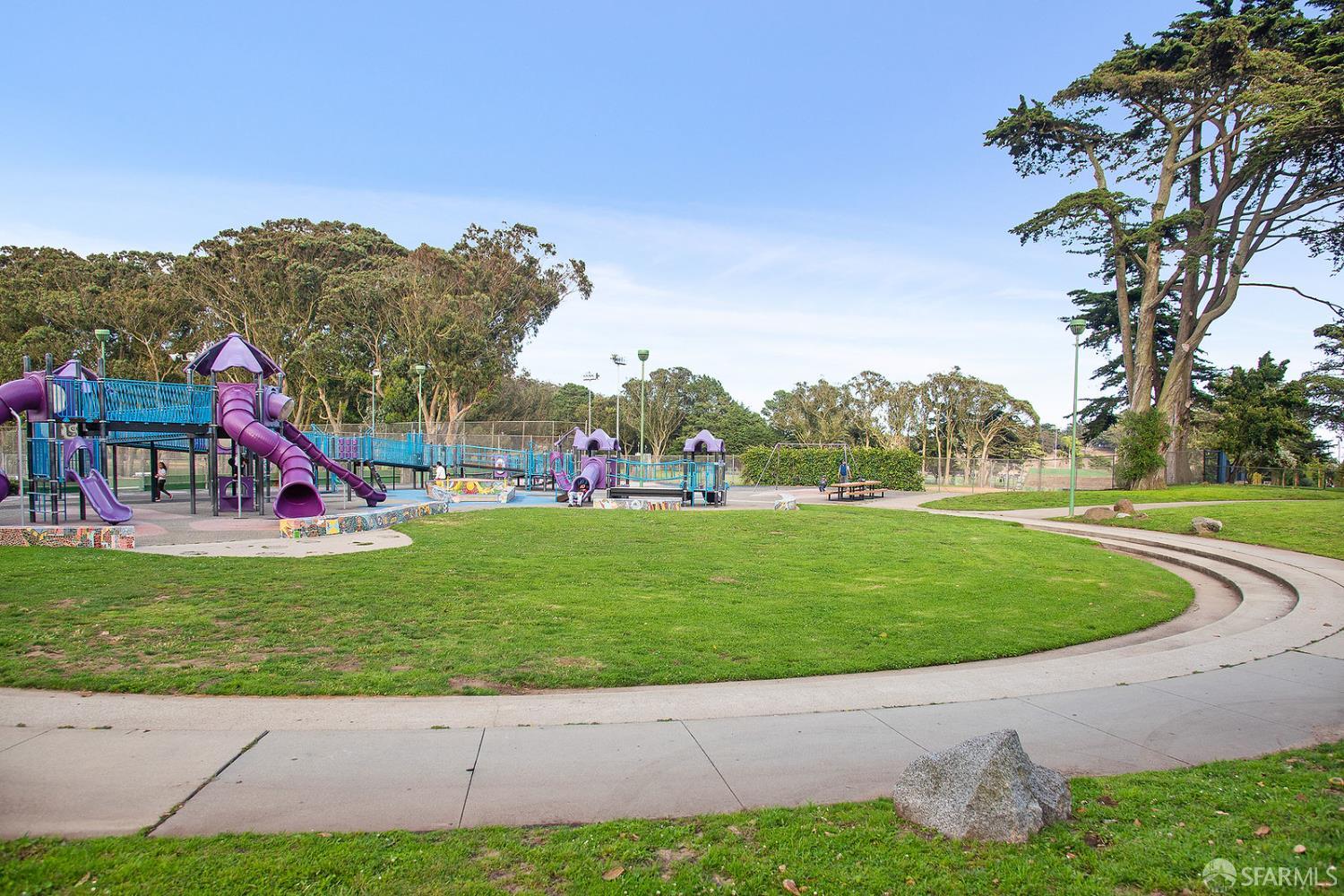 Detail Gallery Image 64 of 71 For 1123 Munich St, San Francisco,  CA 94112 - 3 Beds | 2 Baths