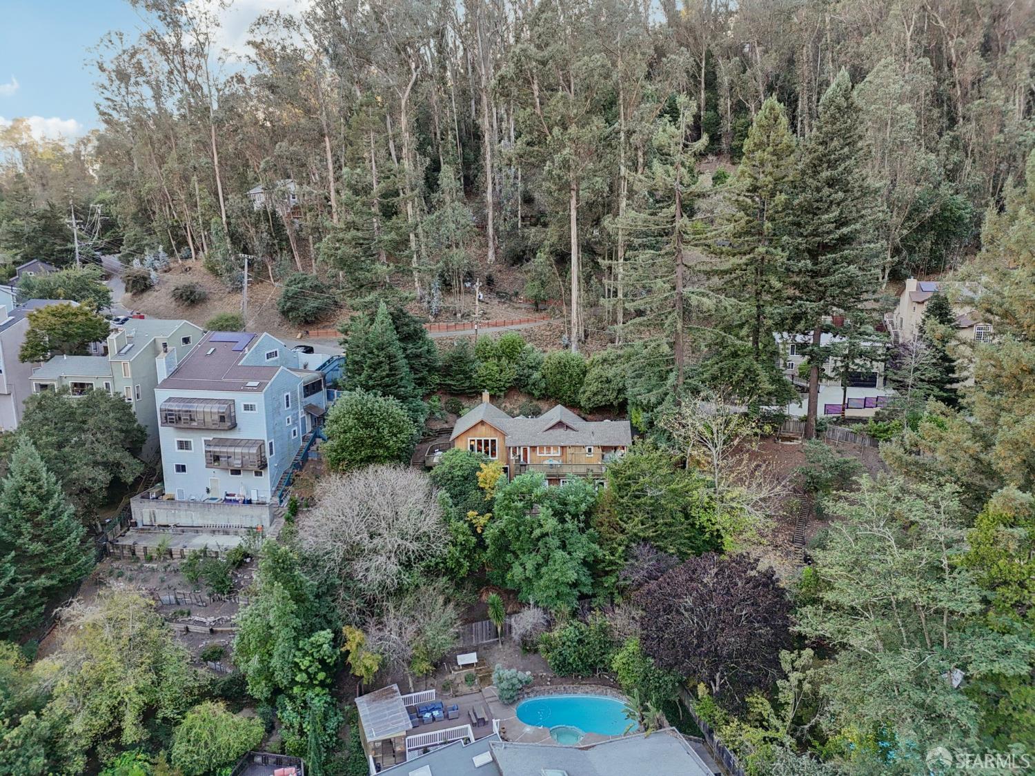 Detail Gallery Image 59 of 65 For 6891 Pinehaven Rd, Oakland,  CA 94611 - 3 Beds | 3 Baths