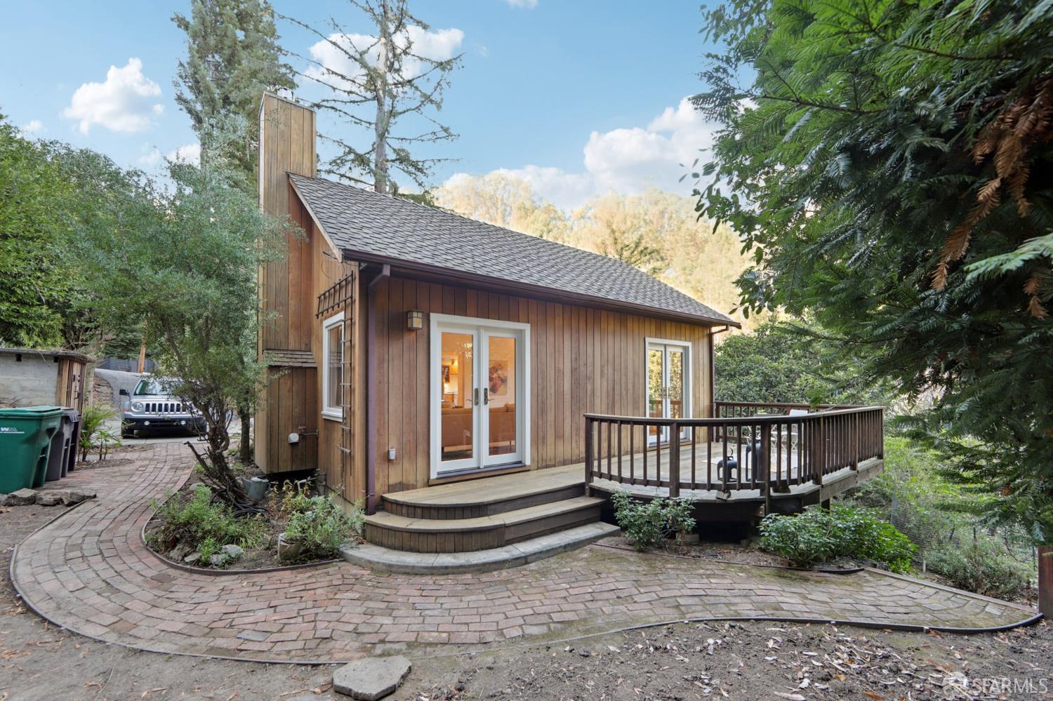 Detail Gallery Image 43 of 65 For 6891 Pinehaven Rd, Oakland,  CA 94611 - 3 Beds | 3 Baths