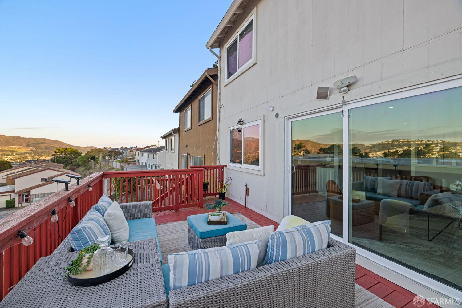 Detail Gallery Image 43 of 57 For 114 Saint Michaels Ct, Daly City,  CA 94015 - 4 Beds | 2/1 Baths