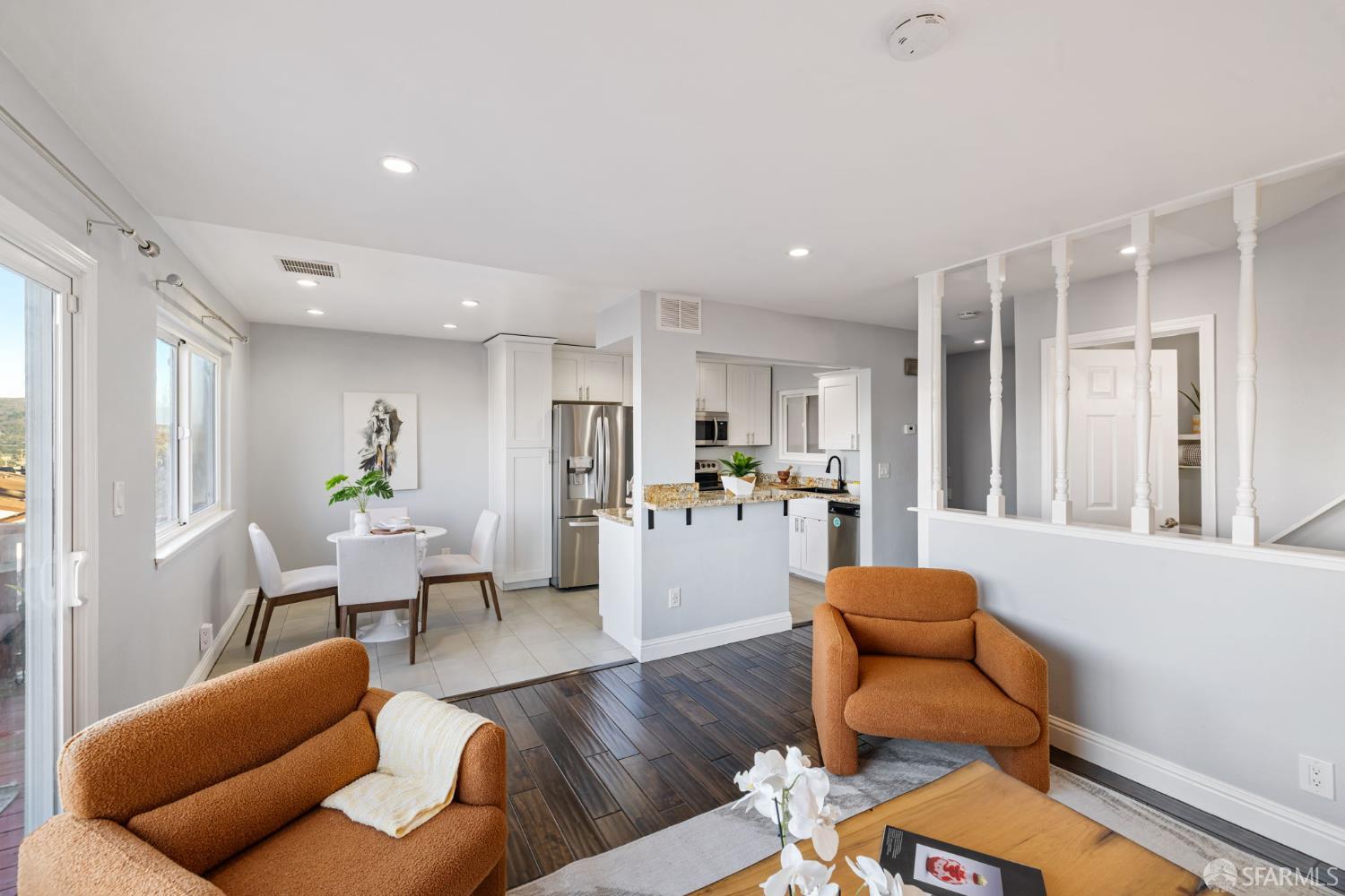 Detail Gallery Image 8 of 57 For 114 Saint Michaels Ct, Daly City,  CA 94015 - 4 Beds | 2/1 Baths