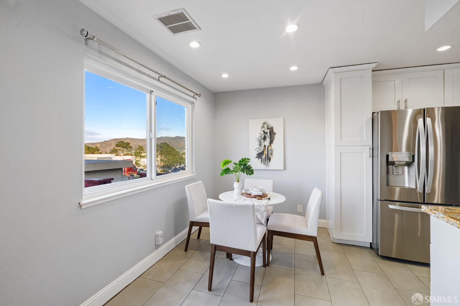 Detail Gallery Image 12 of 57 For 114 Saint Michaels Ct, Daly City,  CA 94015 - 4 Beds | 2/1 Baths