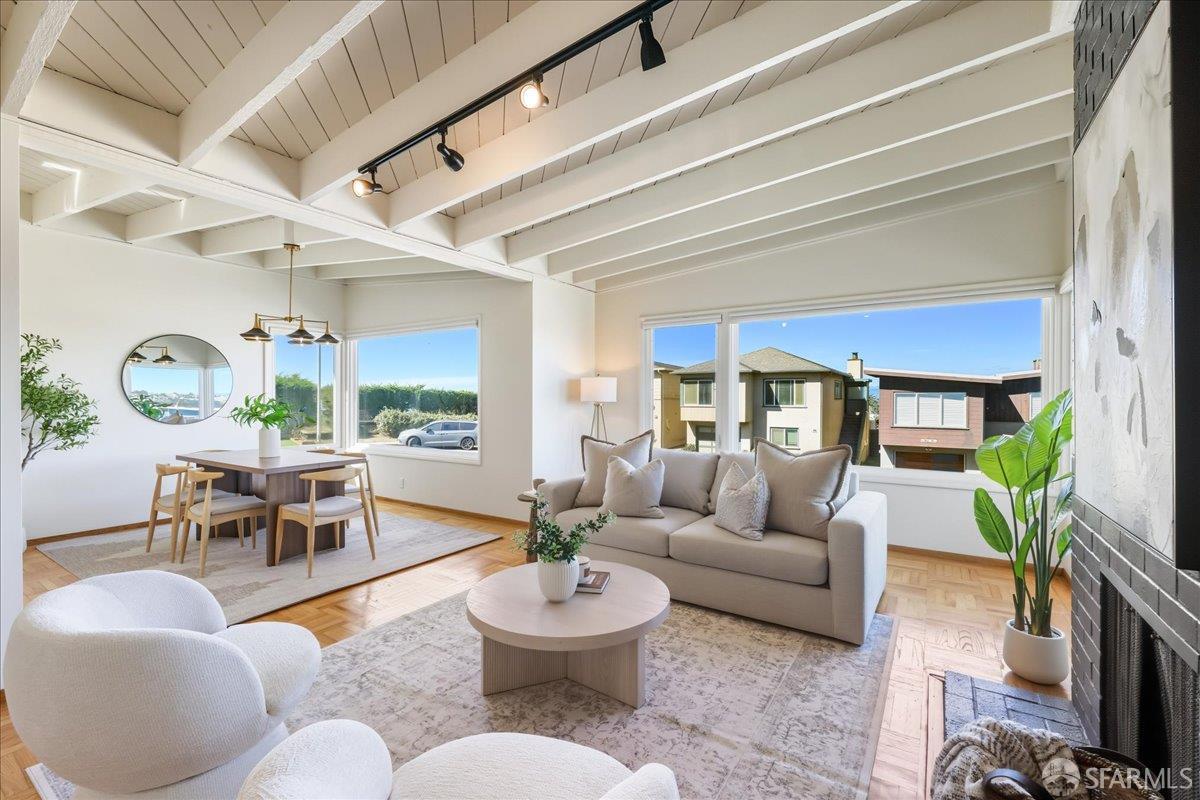 Detail Gallery Image 11 of 90 For 86 Hillview Ct, Daly City,  CA 94015 - 6 Beds | 4 Baths