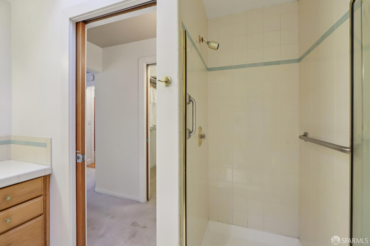 Detail Gallery Image 24 of 65 For 6891 Pinehaven Rd, Oakland,  CA 94611 - 3 Beds | 3 Baths