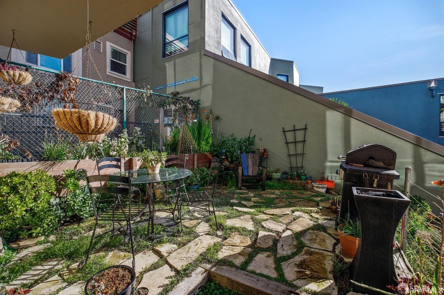 Detail Gallery Image 19 of 34 For 439 Greenwich St 9b,  San Francisco,  CA 94133 - 1 Beds | 1 Baths