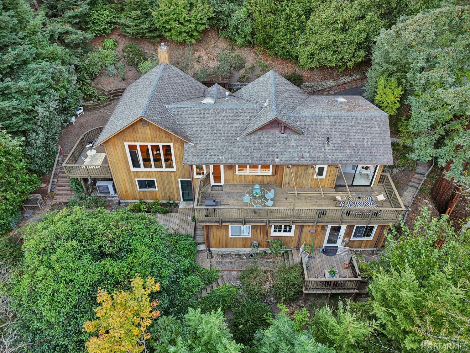 Detail Gallery Image 61 of 65 For 6891 Pinehaven Rd, Oakland,  CA 94611 - 3 Beds | 3 Baths