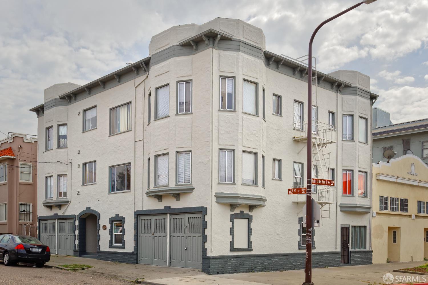 Detail Gallery Image 4 of 50 For 1804 62nd St, Berkeley,  CA 94703 - – Beds | – Baths