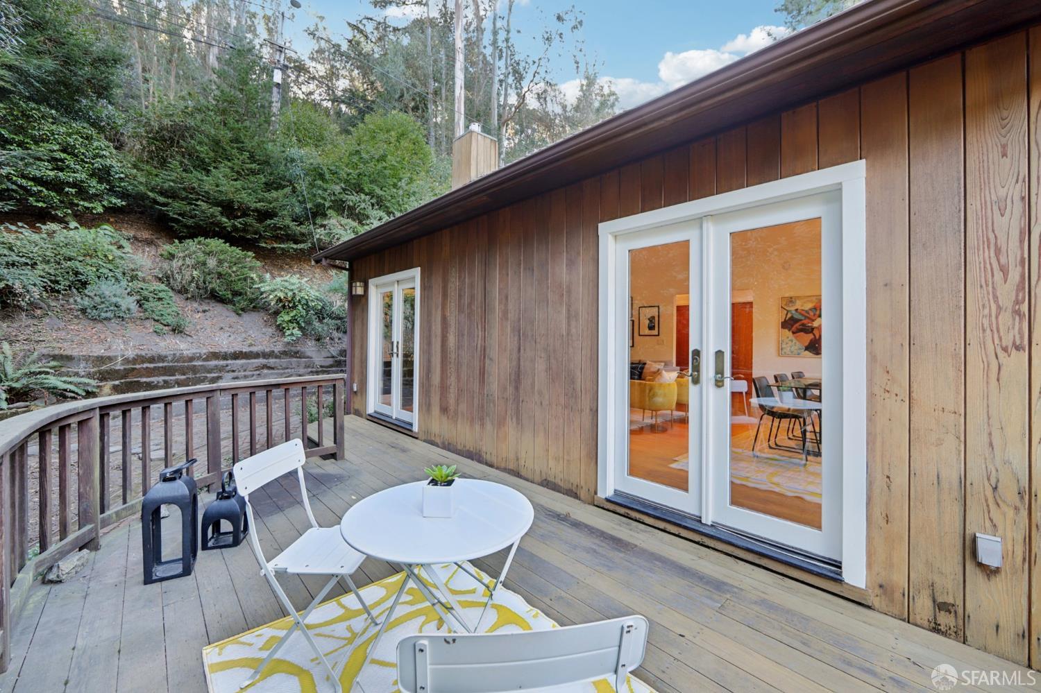 Detail Gallery Image 41 of 65 For 6891 Pinehaven Rd, Oakland,  CA 94611 - 3 Beds | 3 Baths