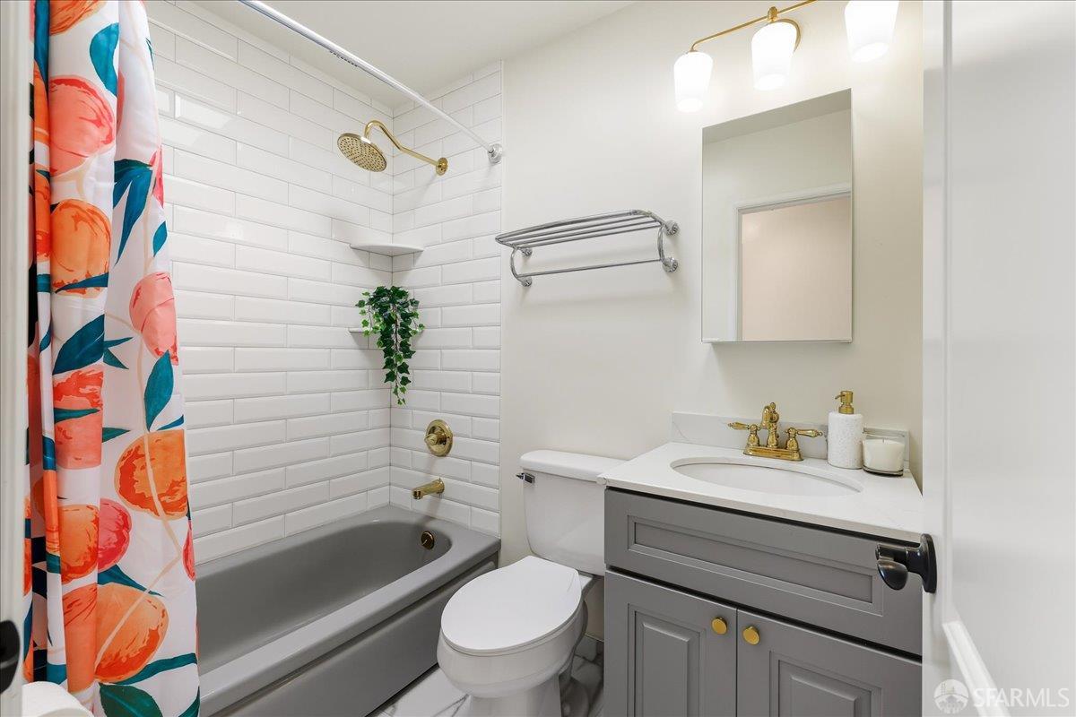 Detail Gallery Image 24 of 90 For 86 Hillview Ct, Daly City,  CA 94015 - 6 Beds | 4 Baths