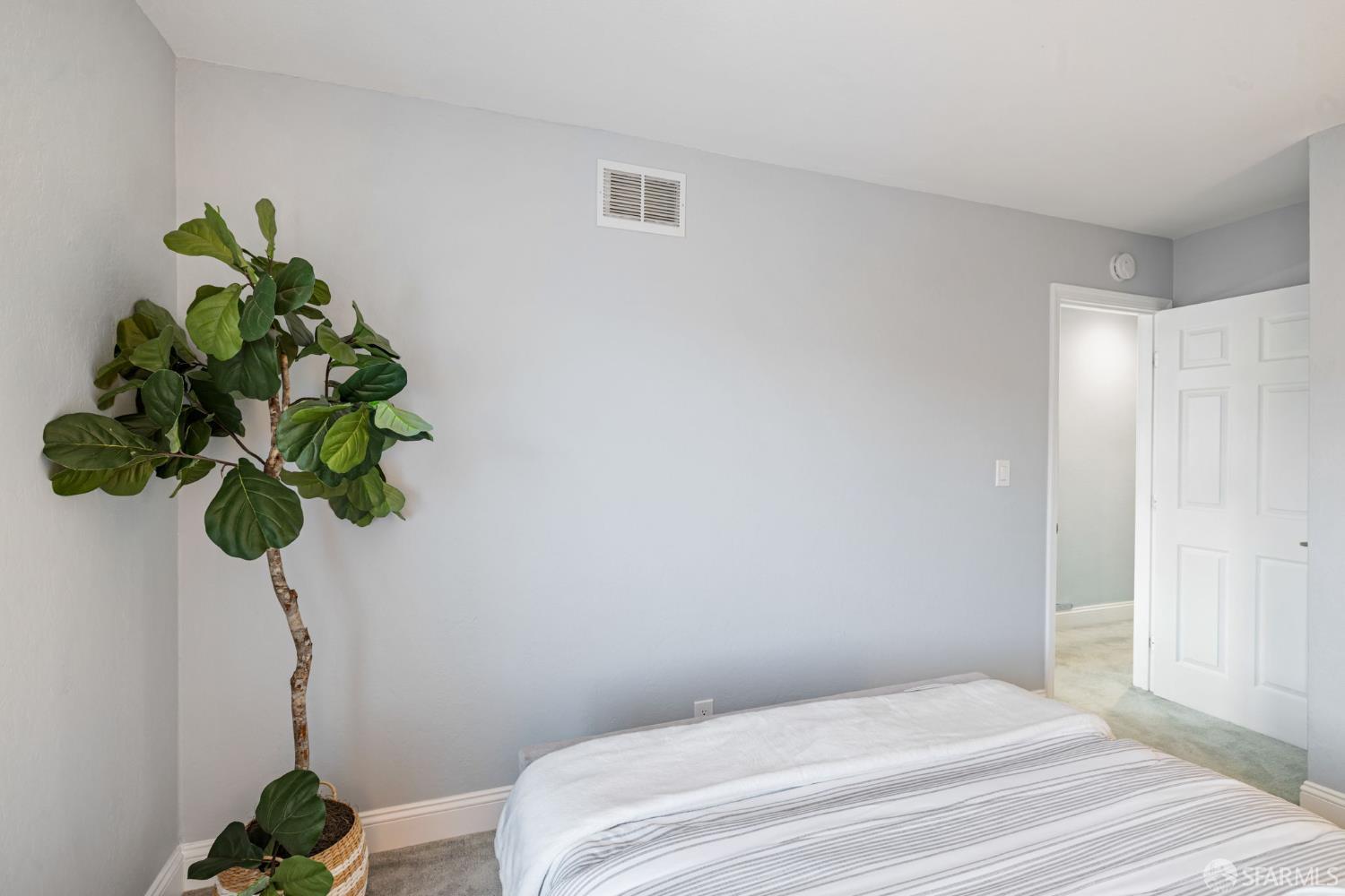 Detail Gallery Image 32 of 57 For 114 Saint Michaels Ct, Daly City,  CA 94015 - 4 Beds | 2/1 Baths