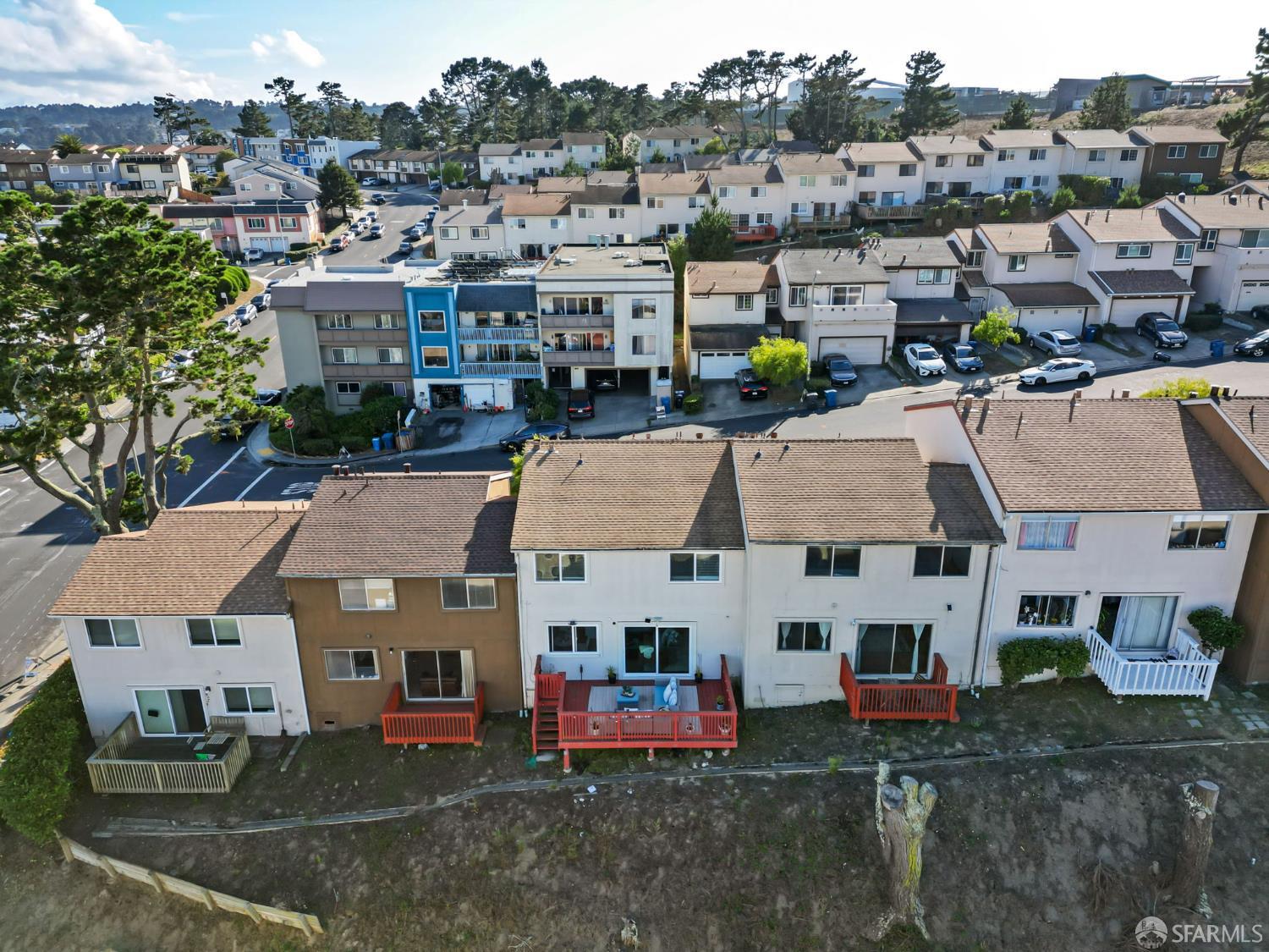 Detail Gallery Image 50 of 57 For 114 Saint Michaels Ct, Daly City,  CA 94015 - 4 Beds | 2/1 Baths