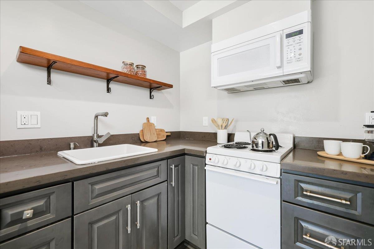 Detail Gallery Image 52 of 90 For 86 Hillview Ct, Daly City,  CA 94015 - 6 Beds | 4 Baths