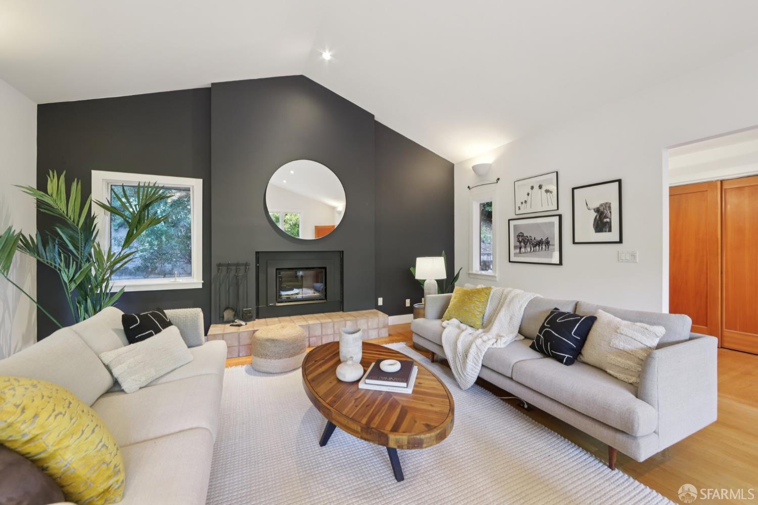 Detail Gallery Image 6 of 65 For 6891 Pinehaven Rd, Oakland,  CA 94611 - 3 Beds | 3 Baths