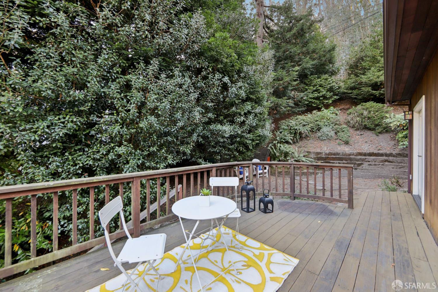 Detail Gallery Image 40 of 65 For 6891 Pinehaven Rd, Oakland,  CA 94611 - 3 Beds | 3 Baths