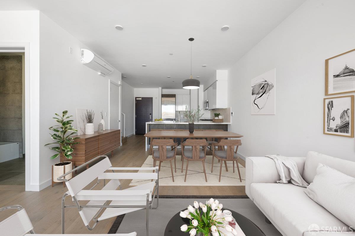 Photo #2: 425067218 Listing 