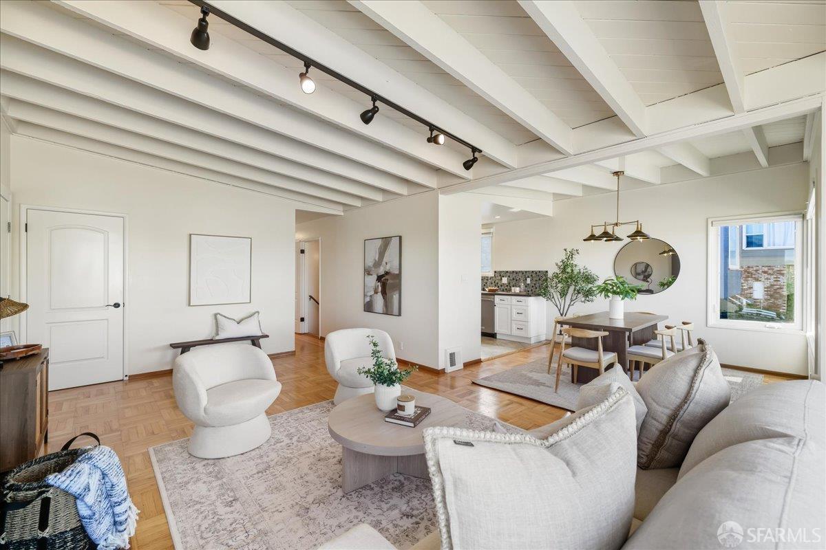 Detail Gallery Image 8 of 90 For 86 Hillview Ct, Daly City,  CA 94015 - 6 Beds | 4 Baths